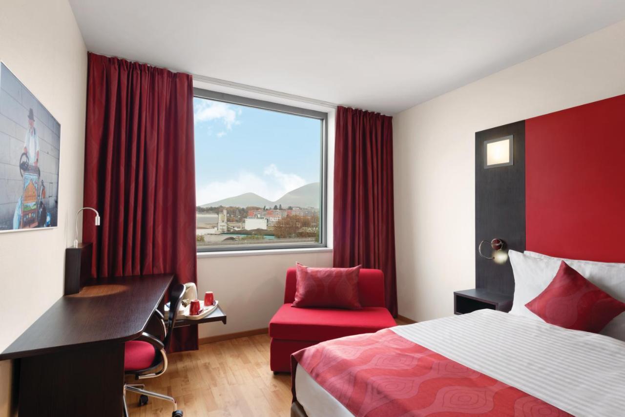 Ramada Encore By Wyndham Geneva Carouge Bagian luar foto