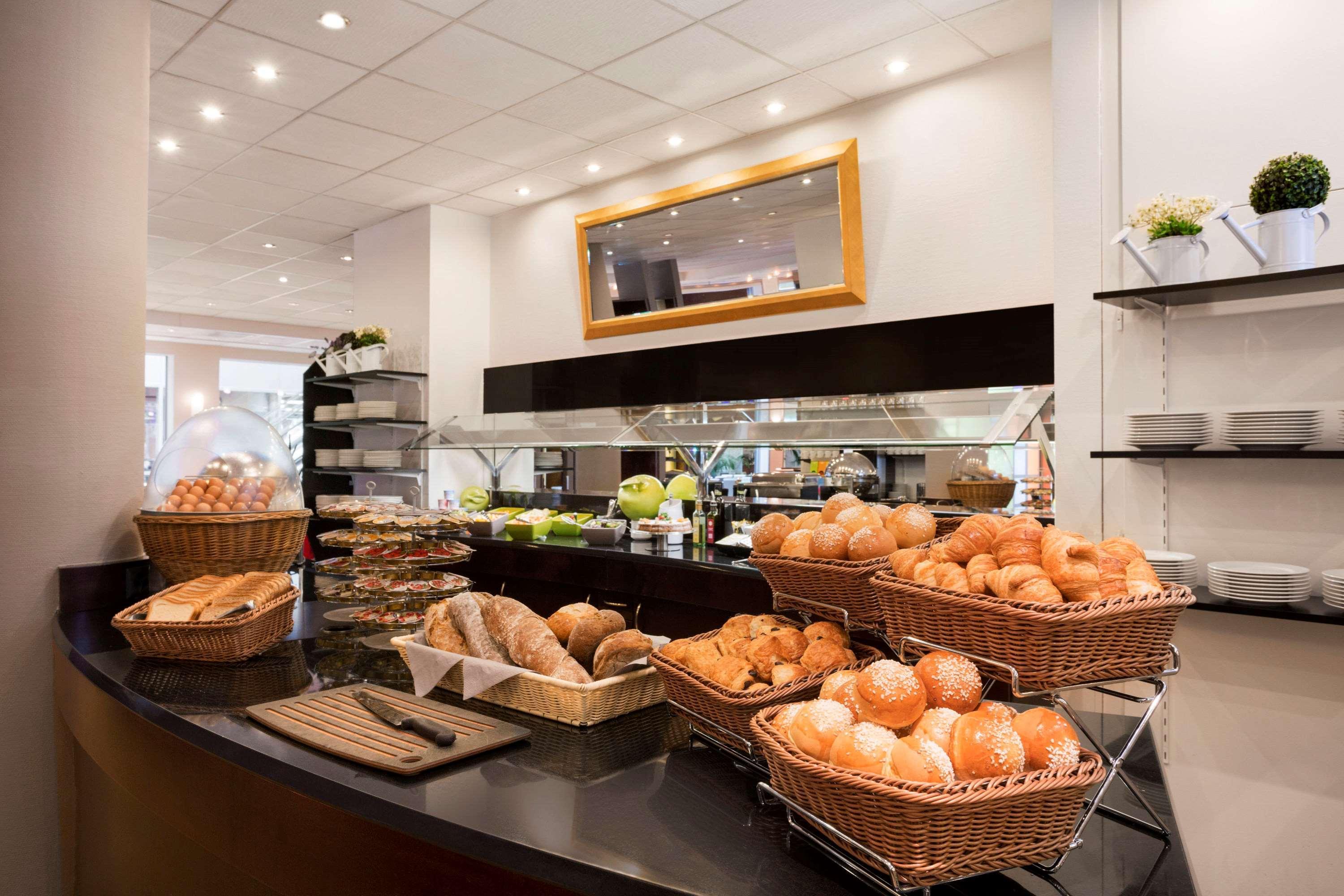 Ramada Encore By Wyndham Geneva Carouge Bagian luar foto