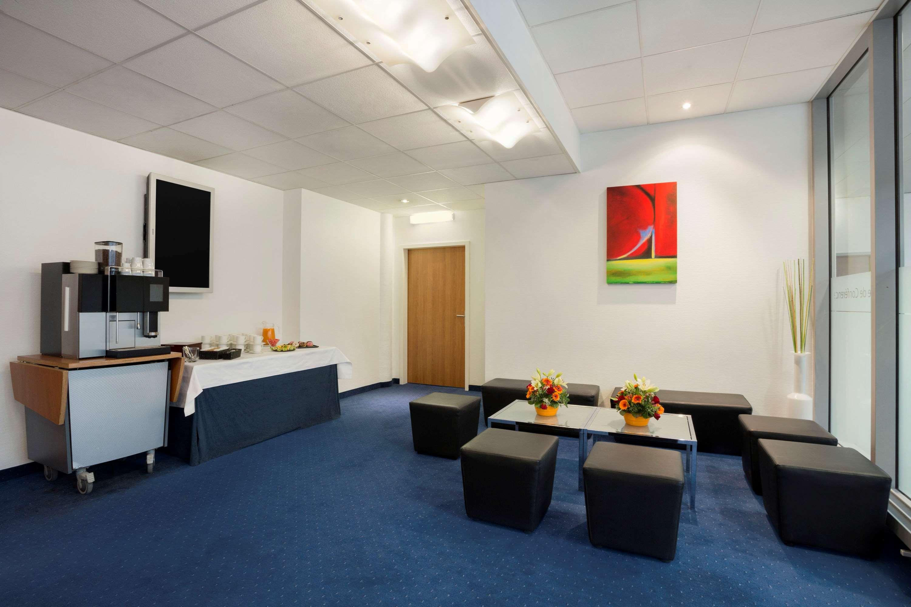 Ramada Encore By Wyndham Geneva Carouge Bagian luar foto