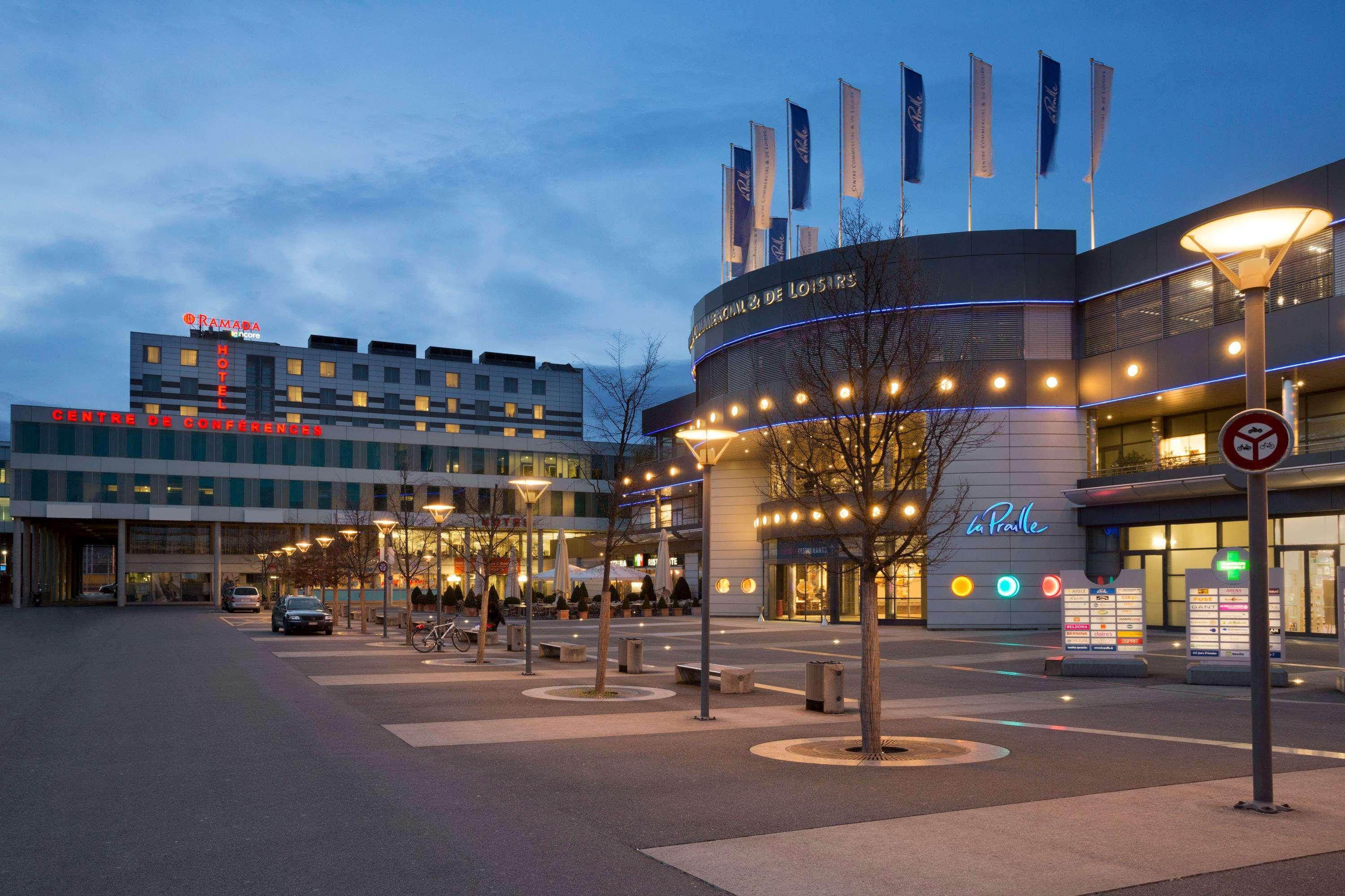 Ramada Encore By Wyndham Geneva Carouge Bagian luar foto