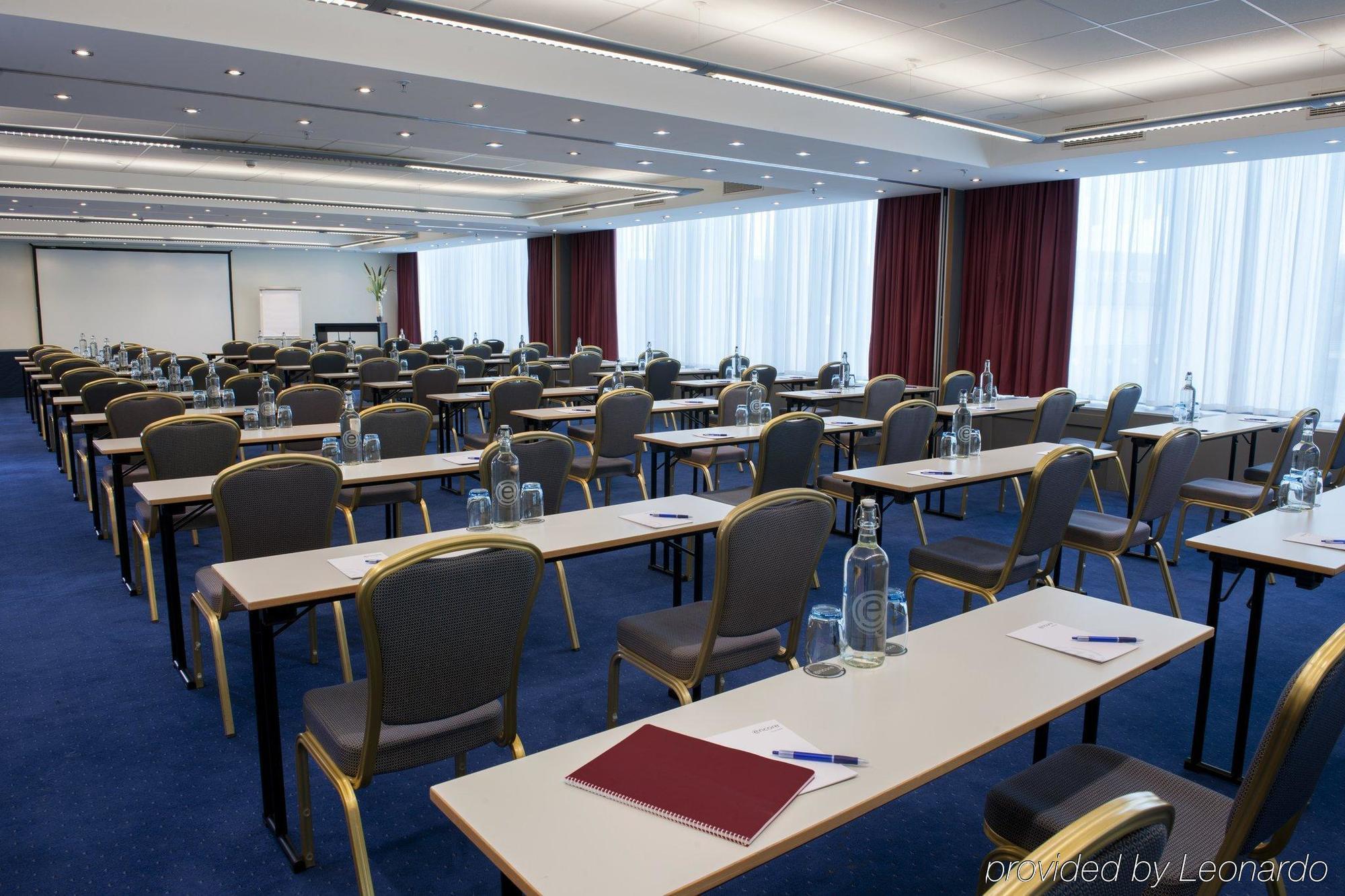 Ramada Encore By Wyndham Geneva Carouge Bagian luar foto