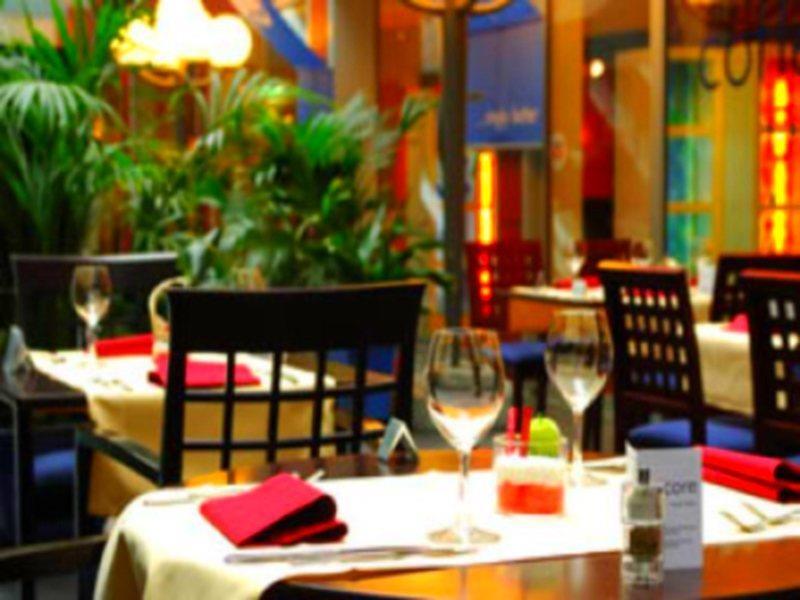 Ramada Encore By Wyndham Geneva Carouge Restoran foto