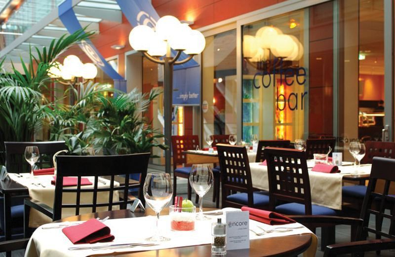 Ramada Encore By Wyndham Geneva Carouge Bagian luar foto