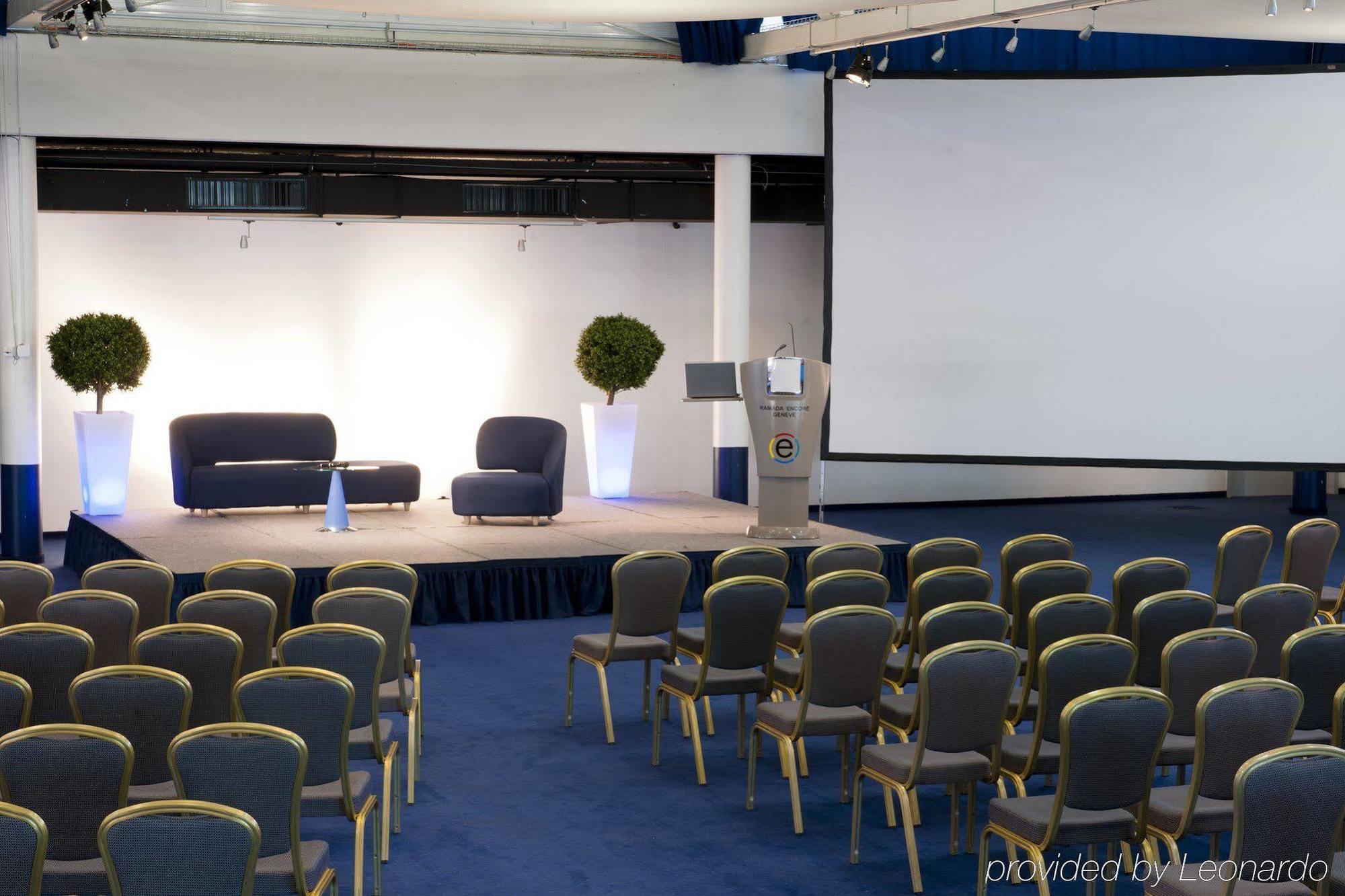 Ramada Encore By Wyndham Geneva Carouge Bagian luar foto